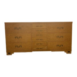 Example of Red Lion Furniture Dressers and Chests of Drawers