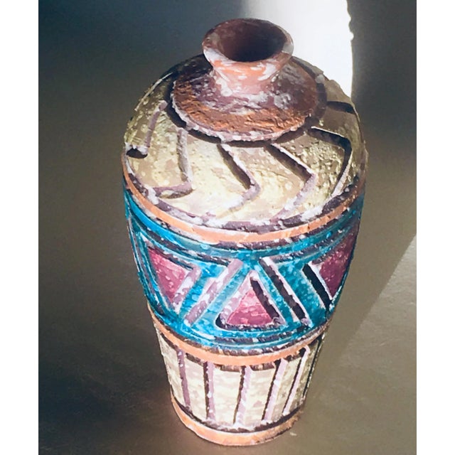 Bitossi Geometric Lava Clay Vase Italian Mid-Century Modern Vintage For Sale In New York - Image 6 of 6