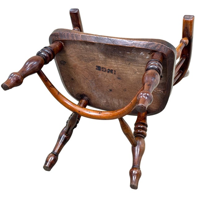 Antique Children's Windsor Armchair in Yew Wood, 1820 For Sale - Image 10 of 17