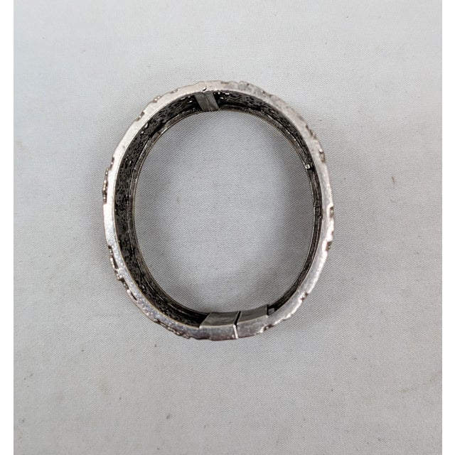 1930s Vintage Art Deco Signed Napier Silvertone Filigree Cuff Bracelet For Sale - Image 5 of 13
