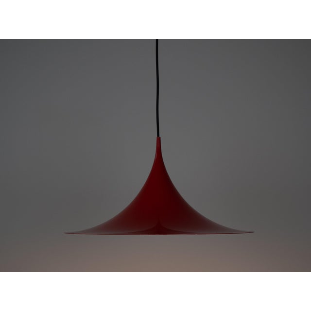 The Semi lamp was designed in 1968 as the result of a creative partnership between Claire Bonderup and Torsten Thorup....
