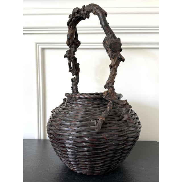 Large Antique Japanese Smoke Bamboo Basket Wisteria Root Handle Meiji Period For Sale - Image 9 of 16