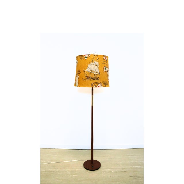 Very Rare! Illuminate your space with the exquisite elegance of this rare floor lamp with original lampshade, a stunning...