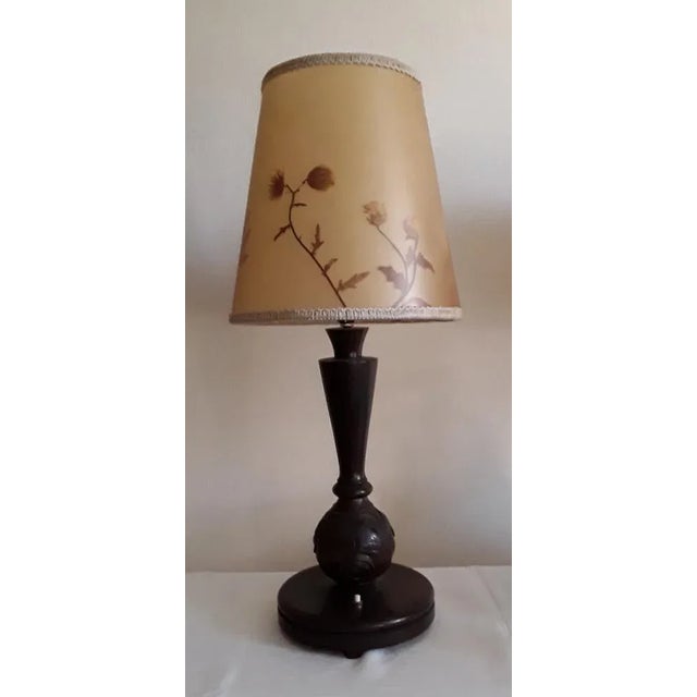 Vintage German Art Deco Table Lamp in Oak, 1930s, in Good conditions. Designed 1920 to 1949 European Plug (up to 250V).The...