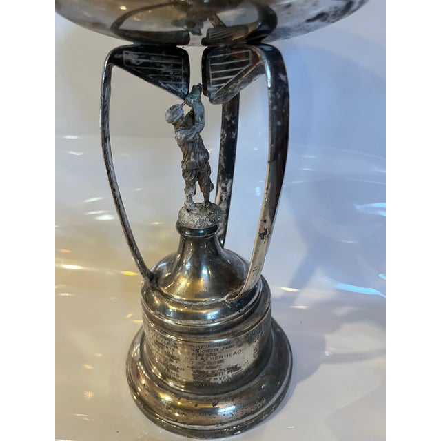 1190’s Silverplate Par 3 Golf Trophy With Golfer at Center and Golf Clubs Ad Base for the Cup For Sale - Image 4 of 9