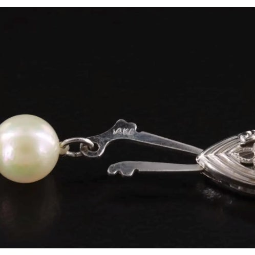 Pearl Necklace With 14k White Gold Clasp For Sale - Image 4 of 4