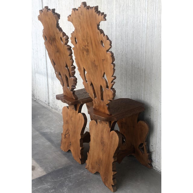 18th Century Italian Renaissance Lion Carved Walnut Sgabello Hall Chairs - a Pair For Sale In Miami - Image 6 of 9