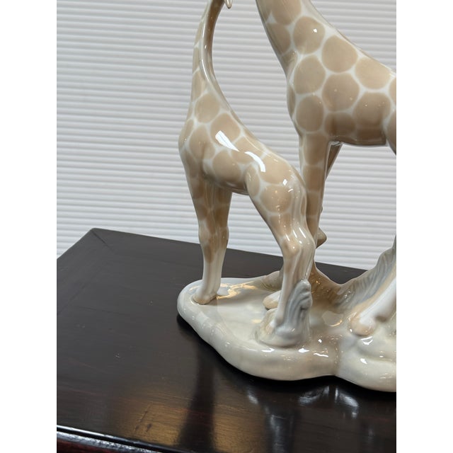 Miquel Requena Giraffe and Calf Porcelain Figurine, Signed For Sale - Image 4 of 12