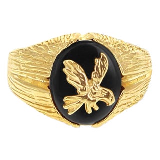 Black Onyx Eagle Ring with Bark Textured Band 14k Yellow Gold, Size 7 For Sale