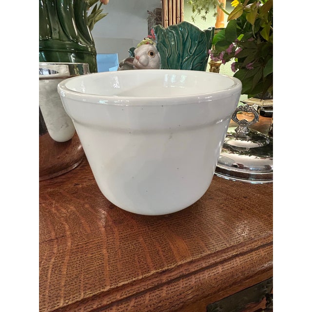 1970’s Sheridan Silver Plate Ice Bucket With Milk Glass Liner For Sale In New Orleans - Image 6 of 11