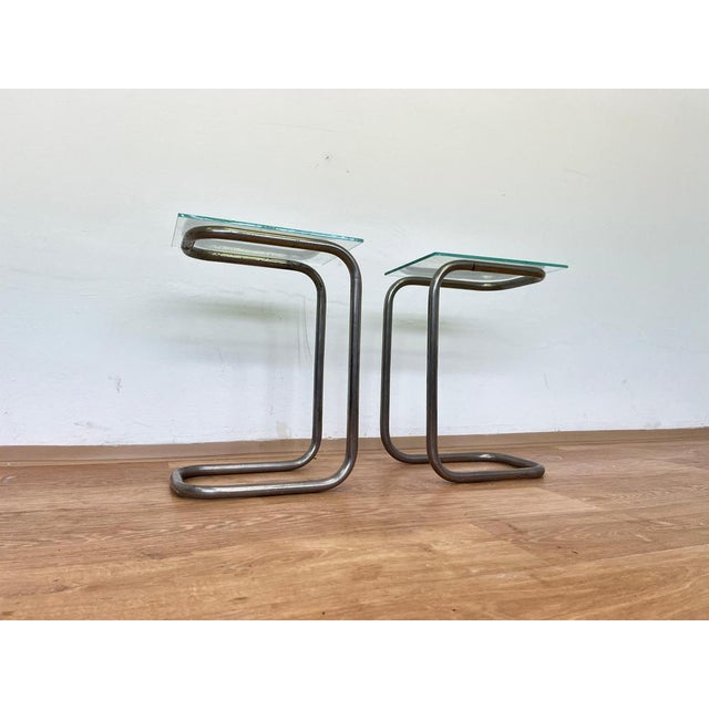 Bauhaus Bauhaus Tubular Steel Chrome Side Tables with Glass, 1930s, Set of 2 For Sale - Image 3 of 9