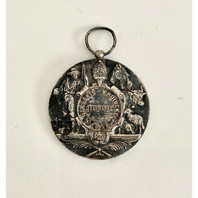 Traditional 1958 Belgian Agricultural Medal For Sale - Image 3 of 6