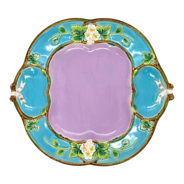 George Jones Majolica 'Strawberry Tray' With Cream & Sugar Wells, English, 1873 For Sale