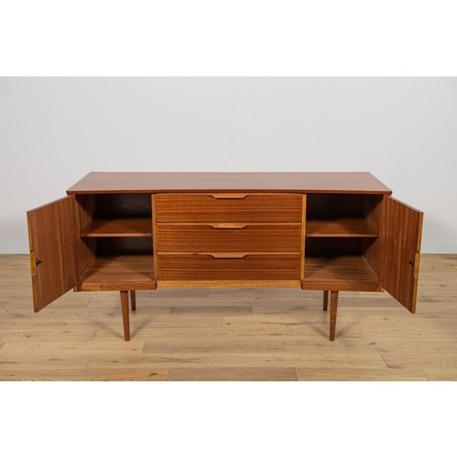 Mid-Century Teak Sideboard from Austinsuite, United Knigdom, 1960s For Sale - Image 9 of 18
