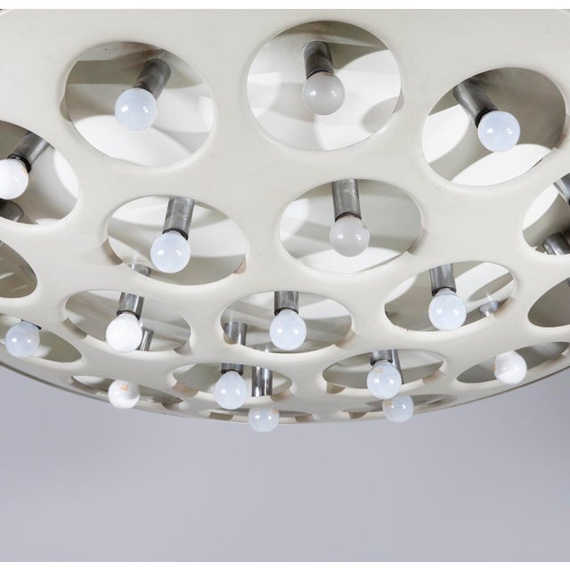Stilnovo Large Vintage Model CP3529 Chandelier in White Lacquered Aluminum from Stilnovo, Italy, 1960s For Sale - Image 4 of 10