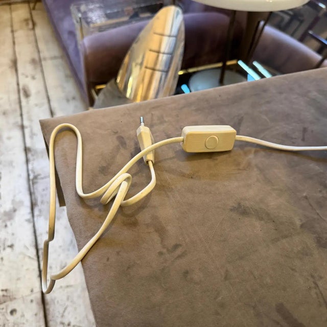 1990s Space Age Chromed Metal and White Glass Italian Round Table Lamp For Sale - Image 15 of 15