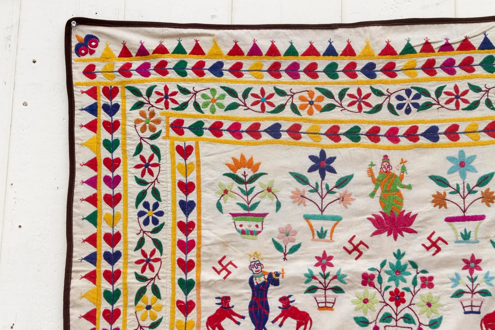 Does anybody own a handmade saree wall hanging tapestry like this