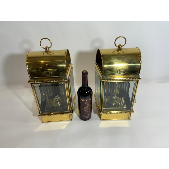 Traditional Pair of Exceptional Yacht Cabin Lanterns by Davey & Co. For Sale - Image 3 of 11