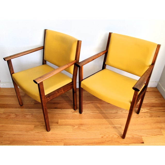 とき ACME Johnson Chair Co. Armchair Vintage JOHNSON CHAIR CO. Chicago Walnut Armchair