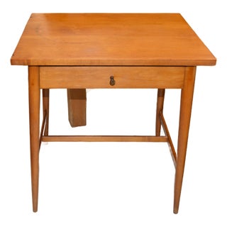Mid Century Modern Attributed to Paul Mc Cobb Maple Planner End / Side Table or Nightstand W/ Drawer For Sale