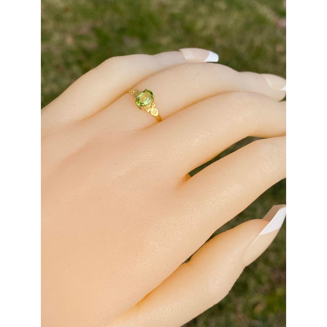 The Hove: Peridot Ring in Yellow Gold with Patterned Shank For Sale - Image 11 of 11