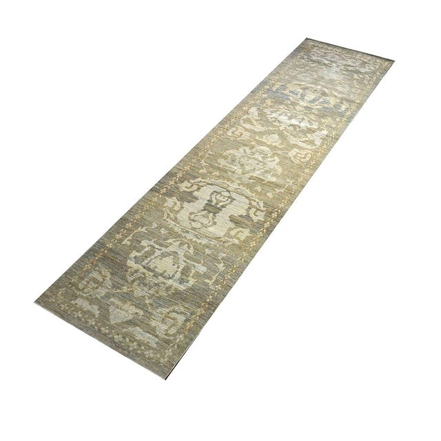 Condition: New Origin: Persia Design: Sultanabad Actual Size: 3'0" x 12'0" Thickness: 1/4" Colors: Yellow, Grey &amp;...