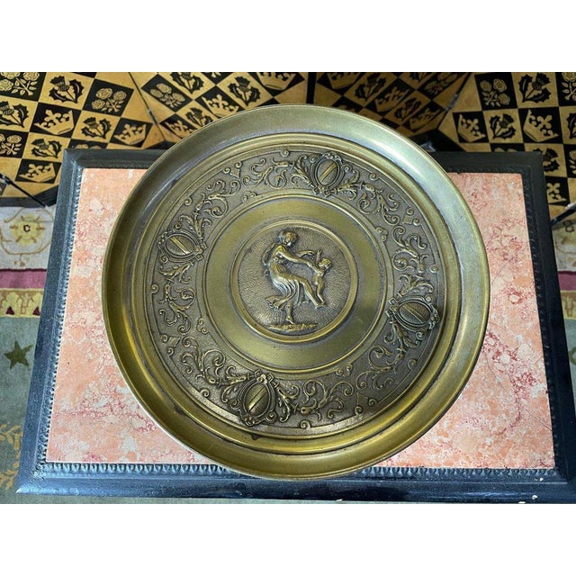 Period: 20th century Style: Napoleon 3rd Condition: Très bon état Material: Bronze Diameter: 30Height: 17 "Bronze Cup On...