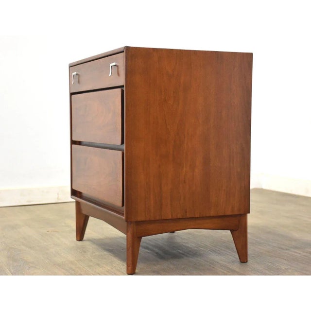 Mid-Century Modern 1960s Refinished Walnut Nightstand by Red Lion For Sale - Image 3 of 8