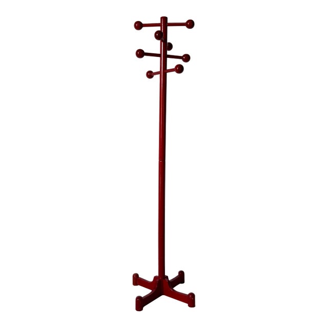 1980’s Italian Postmodern Memphis Style Red Stained Wood Floor Standing Hat & Coat Stand For Sale