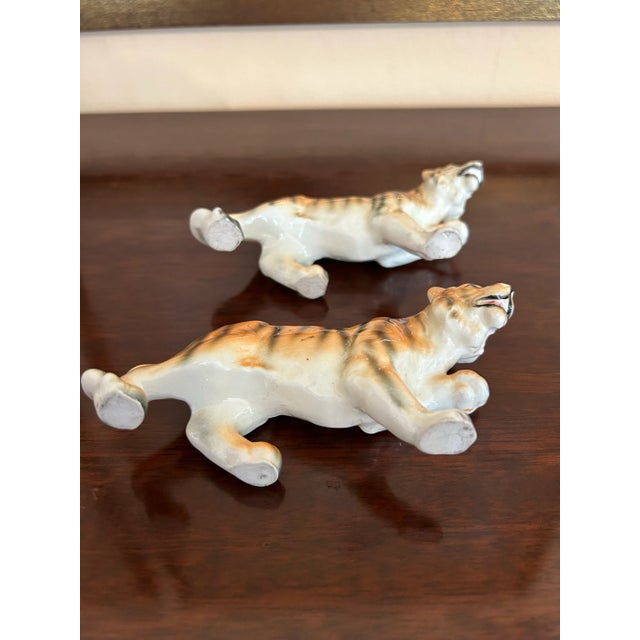 Pair of Small Vintage Ceramic Tigers For Sale In Boston - Image 6 of 7