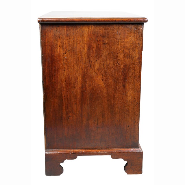 Wood Late 18th Century George III Mahogany Bachelors Chest of Drawers For Sale - Image 7 of 10