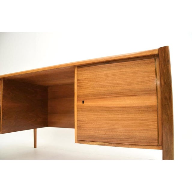 Vintage Executive Desk in Walnut by Wilhelm Renz, 1960 For Sale - Image 12 of 14