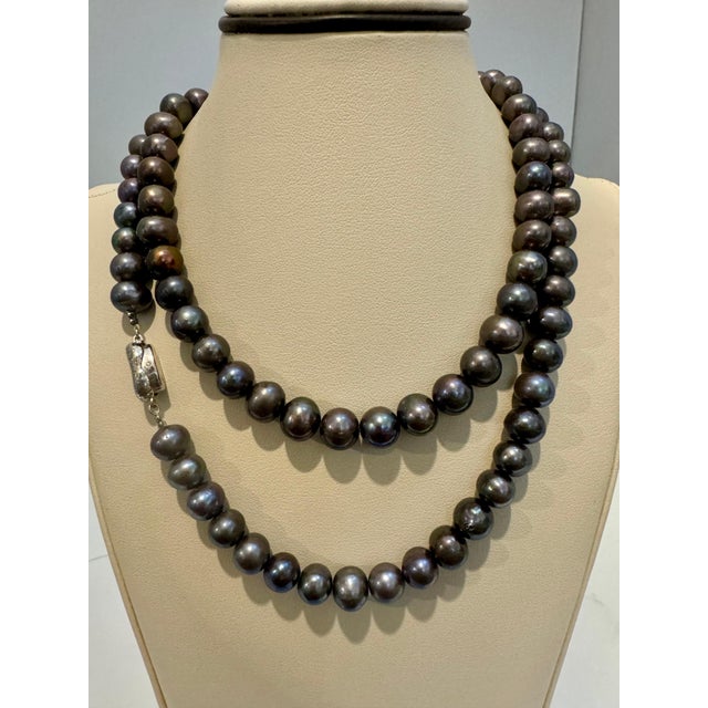 Gemstone Fresh Black Water Round Pearl Single Strand Necklace, Opera Length, Silver Clasp For Sale - Image 7 of 18