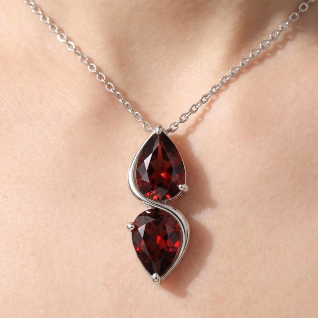 Contemporary Minimalist Garnet Drop Necklace, January Birthstone Necklace for Woman For Sale - Image 3 of 5