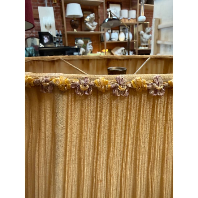 Italian Italian Brass Table Lamp With Twisted Loop Base and Pleated Shade, 1950s For Sale - Image 3 of 8