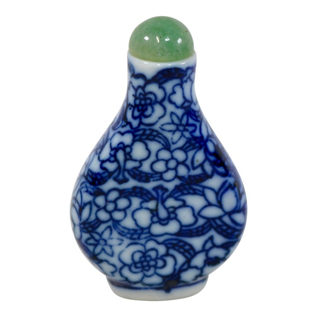 Vintage Blue and White Floral Chinese Snuff Bottle With Green Stone Top For Sale