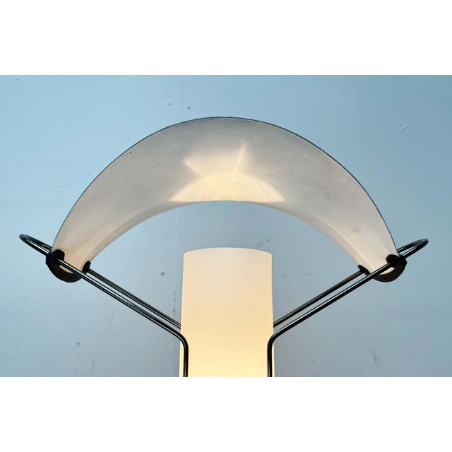 Black Postmodern Italian Palio Table Lamp by Perry King, S. Miranda for Arteluce, 1980s For Sale - Image 8 of 18