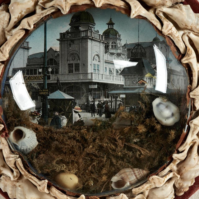 Late 19th Century Antique British Colonial Sailors Valentine For Sale - Image 5 of 7