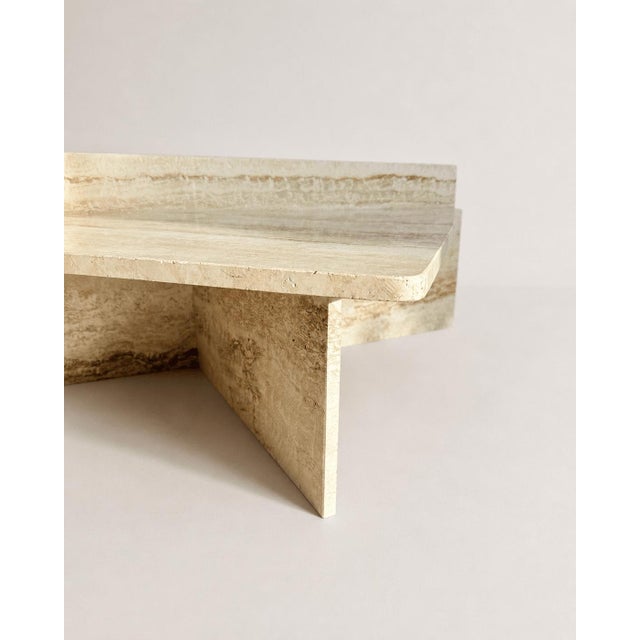 Vintage Italian Travertine Low Triangular Nesting Coffee Tables, 1970s, Set of 2 For Sale - Image 9 of 15