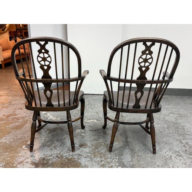 Early 20th Century English Windsor Style Vintage Arm Chairs, Pair For Sale - Image 5 of 12