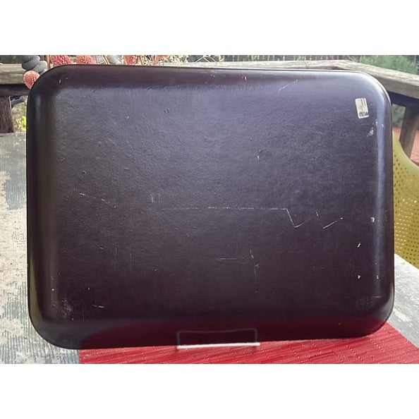 Vintage Japanese Lacquered Tray | Umbrella Motif For Sale In Los Angeles - Image 6 of 6
