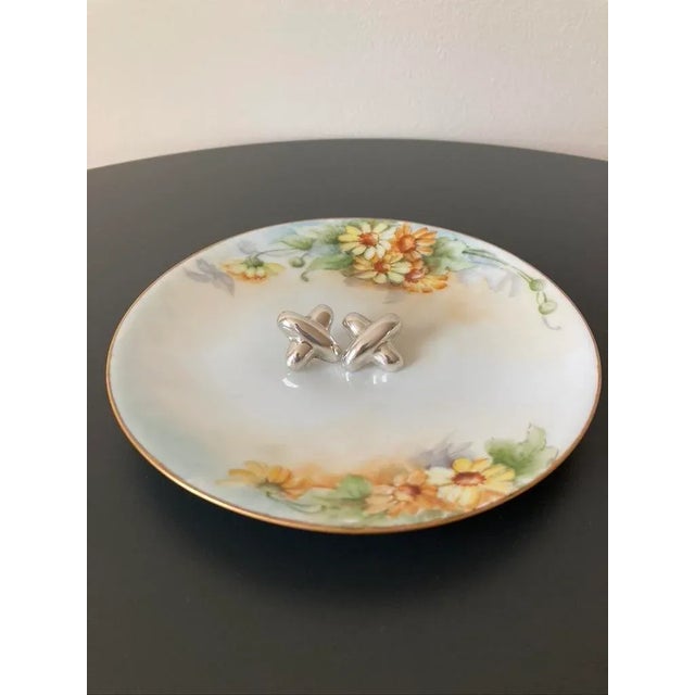 Shabby Chic Antique German Porcelain Daisies Design Gold Rim Dish or Plate by Thomas Sevres Bavaria For Sale - Image 3 of 12