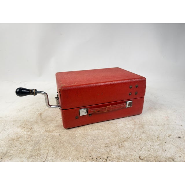 Vintage Portable Hand-Crank Gramophone, 1930s For Sale - Image 14 of 18