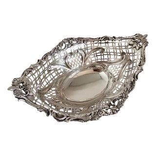 Antique Victorian Sterling Silver Navette Bon Bon Dish from William Comyns, 1889 For Sale