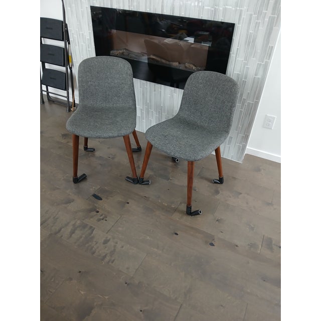 Fabrics in Crypton Robusta Stone. Very good condition. Retail value is $ 675 each. Purchased in 2020. Super comfortable,...