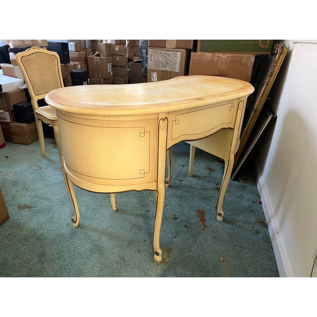 French Provincial Antique French Louis XVI Style Kidney Shaped Vanity or Writing Desk For Sale - Image 3 of 8