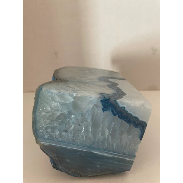 1980s Natural Geode Glass Agate Blue Artesian Polished Stone Specimen For Sale In Phoenix - Image 6 of 11
