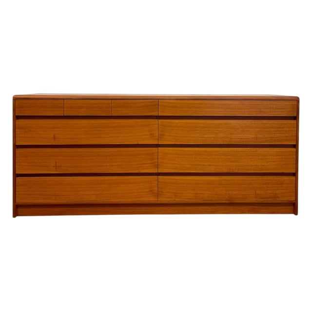 Wood Vintage Mid Century Modern Teak Long Lowboy Double Dresser Credenza. For Sale - Image 7 of 12