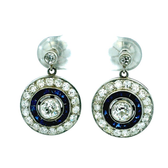 Belle Époque Platinum Diamond & Sapphire Target Drop Earrings Circa 1915, Pair For Sale In Miami - Image 6 of 12