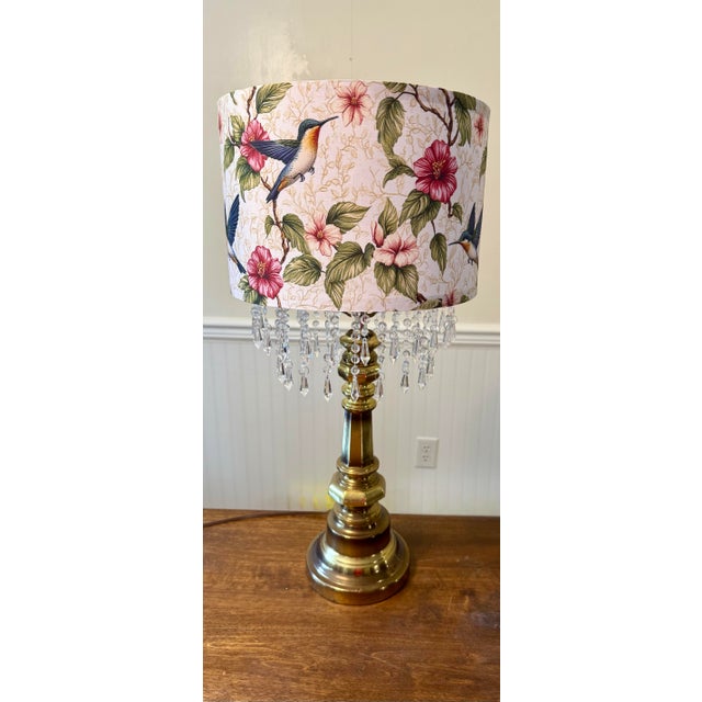 Mid 20th Century Hummingbird Floral Shade With Brass Toned Lamp For Sale - Image 9 of 12